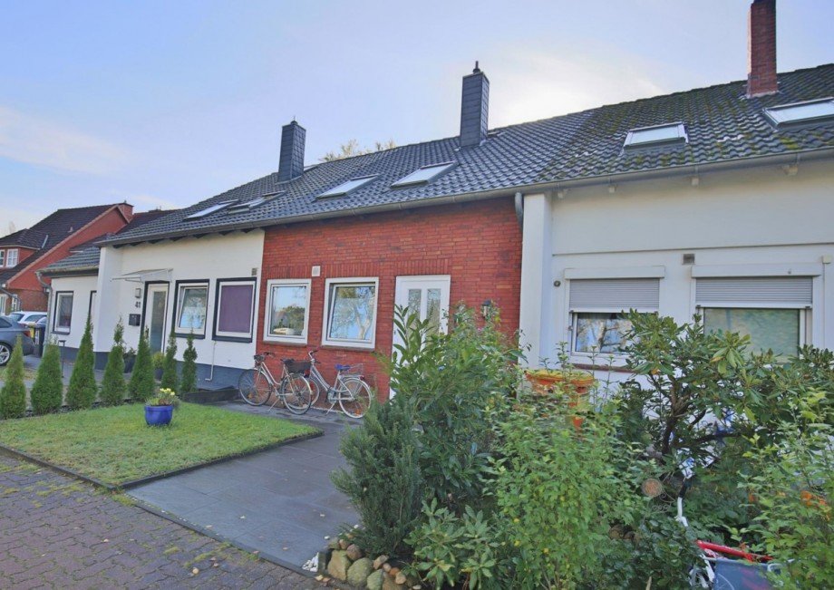 Vorderansicht Reihenhaus Norderstedt
