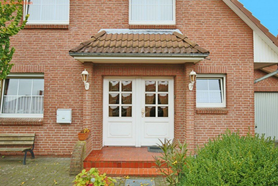 �berdachter Hauseingang Einfamilienhaus Norderstedt