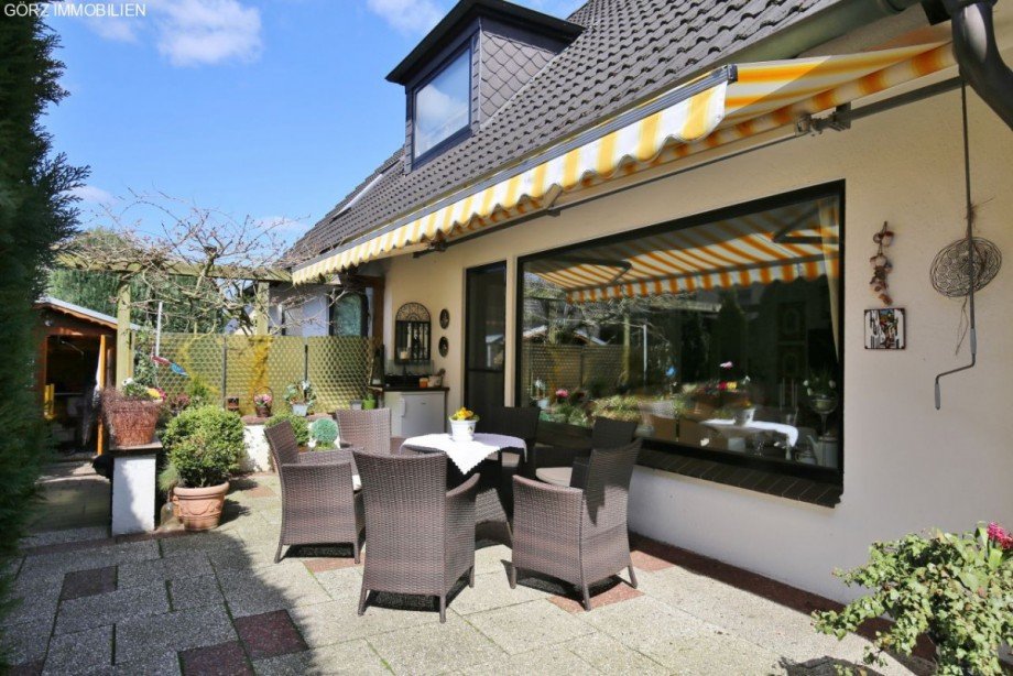 gesch�tzte West-Terrasse Einfamilienhaus Rellingen