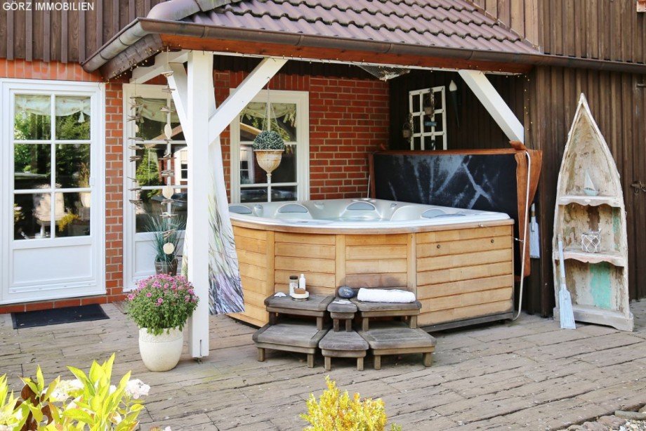 �berdachter Whirlpool Einfamilienhaus Appen