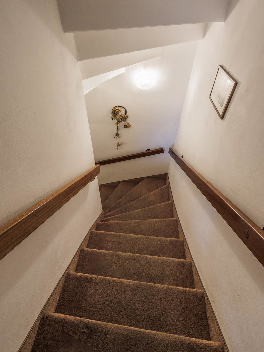 Treppenabgang ins KG Reihenhaus Elmshorn