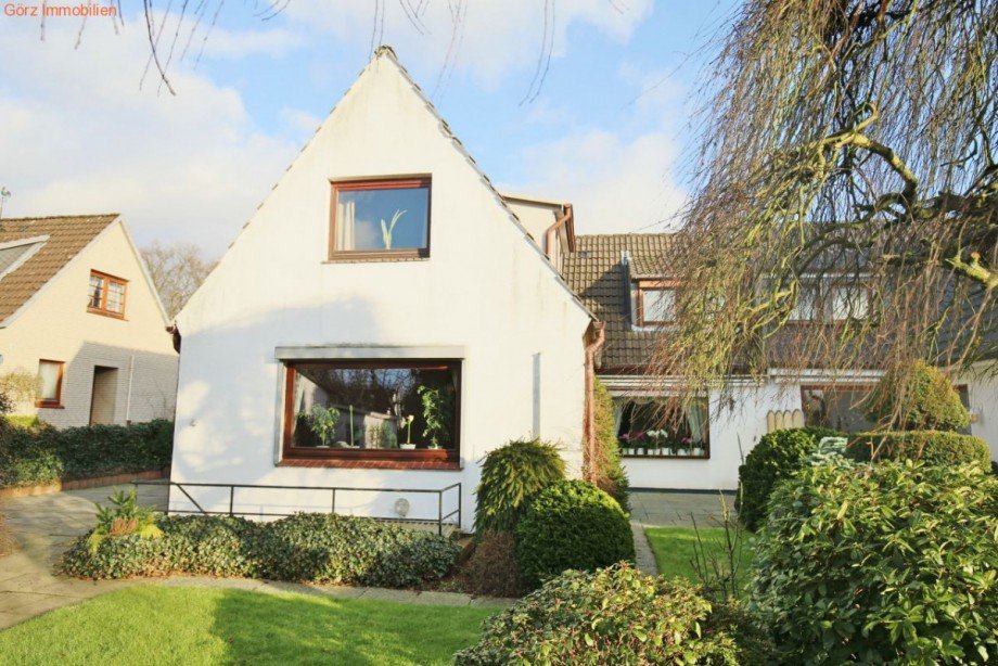 Das Haus aus Richtung Garten gesehen Doppelhaush�lfte Hamburg