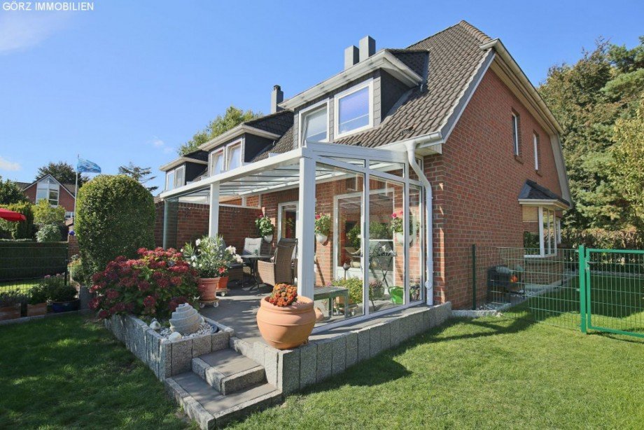 Gepflegter Garten Reihenendhaus Norderstedt