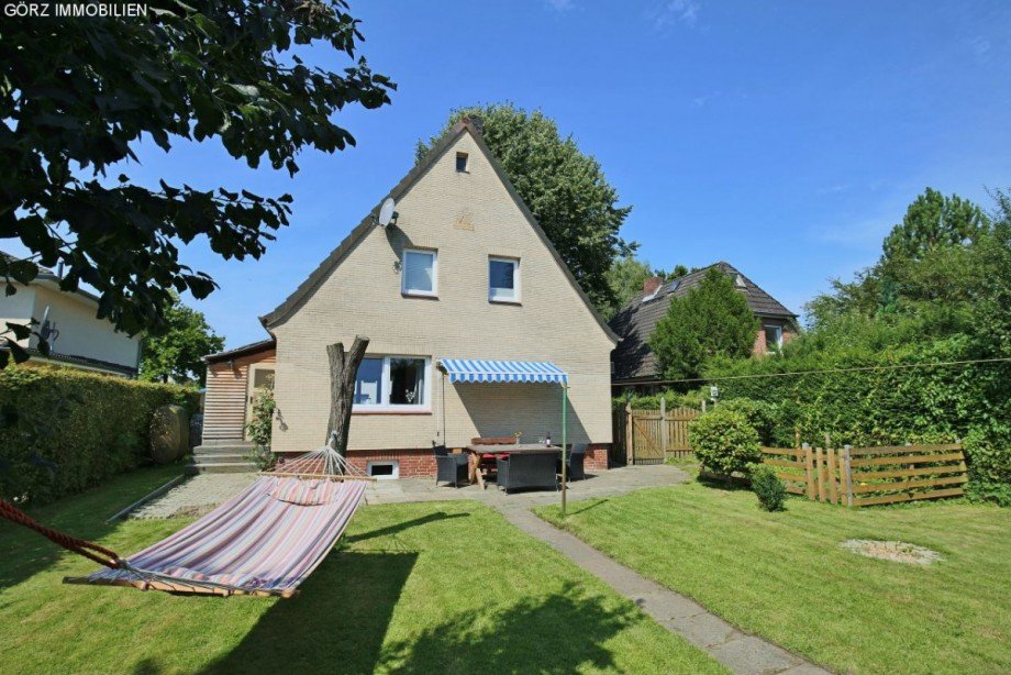 uneinsichtig! Einfamilienhaus Pinneberg