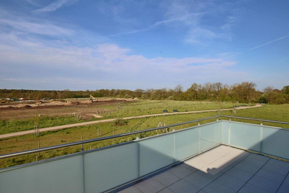 Blick von der Dachterrasse Reihenendhaus Norderstedt