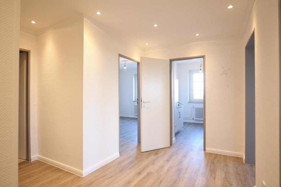 Ger�umiger Flur Etagenwohnung Norderstedt
