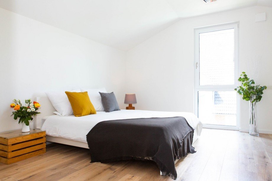 Schlafzimmer_Nr1_Seitenansicht Reihenhaus Hamburg