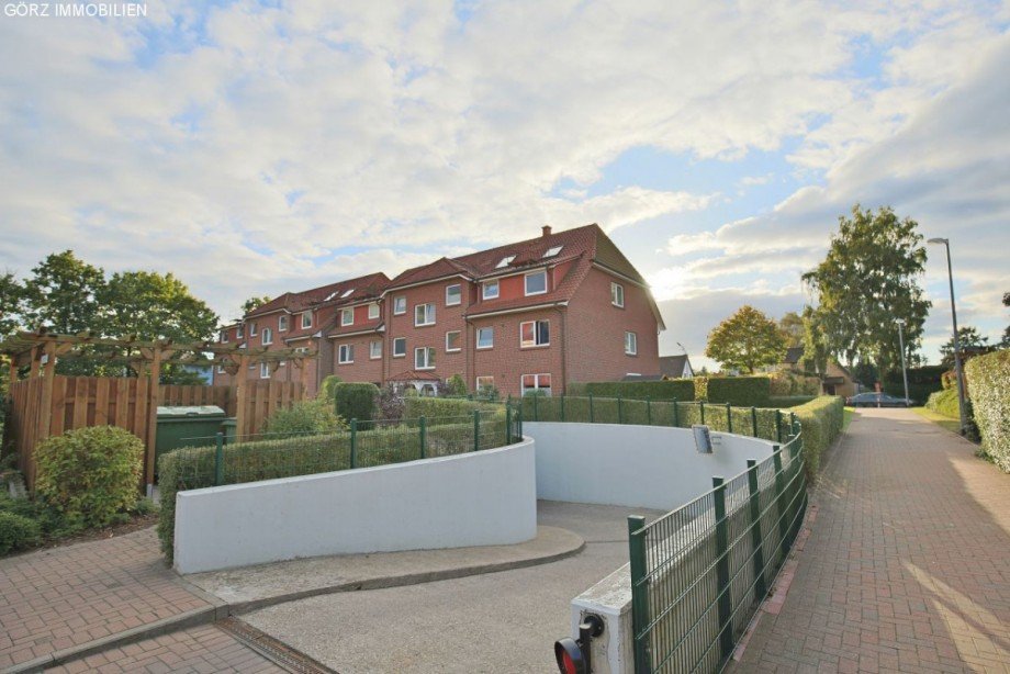 Tiefgaragenzufahrt Maisonettewohnung Henstedt-Ulzburg