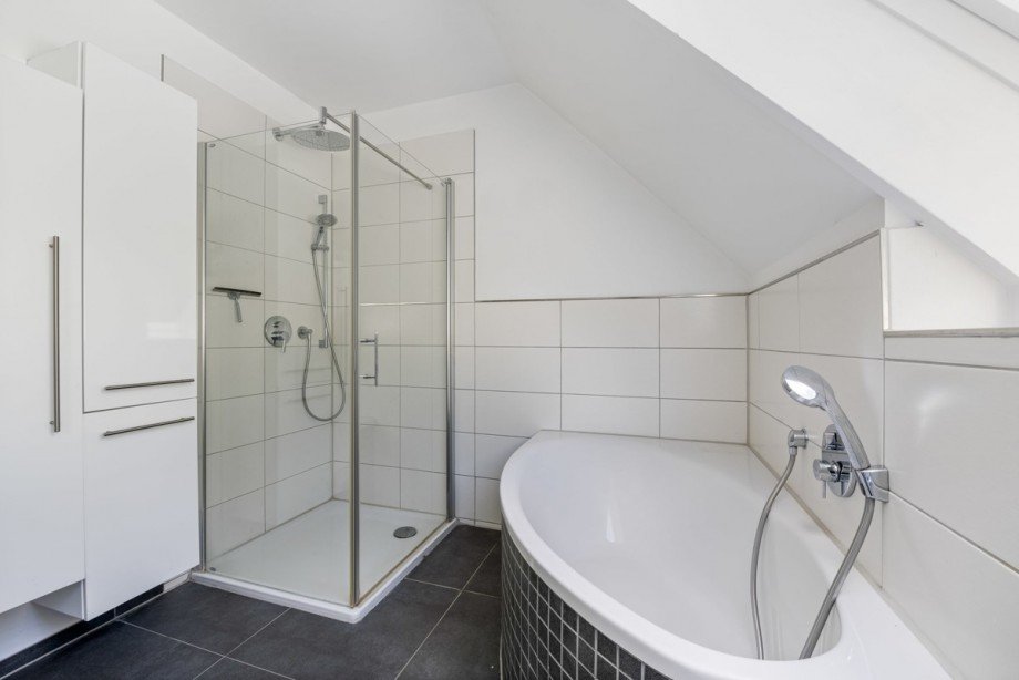 Vollbad mit Du/Wanne Doppelhaush�lfte Norderstedt