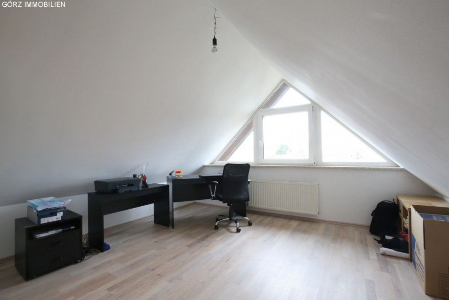 ausgebautes Dachgeschoss Doppelhaush�lfte Quickborn-Heide