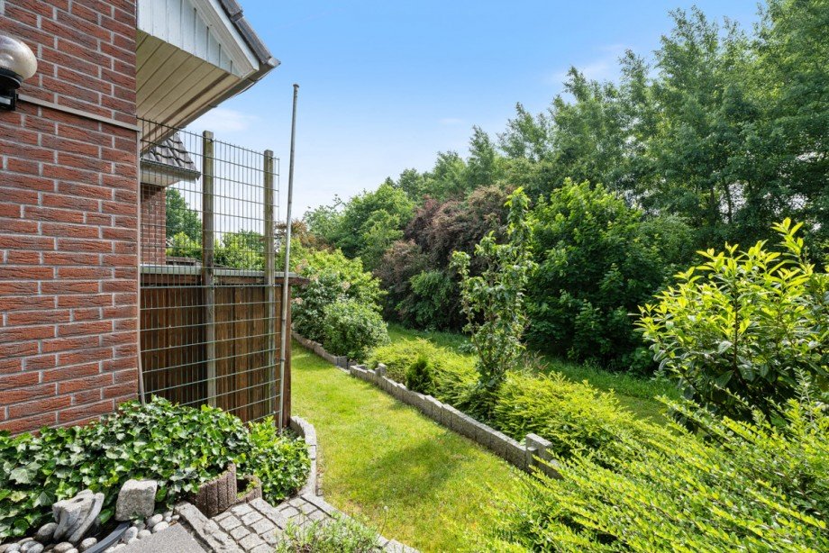 zus�tzlicher nutzbarer Garten Einfamilienhaus Henstedt-Ulzburg