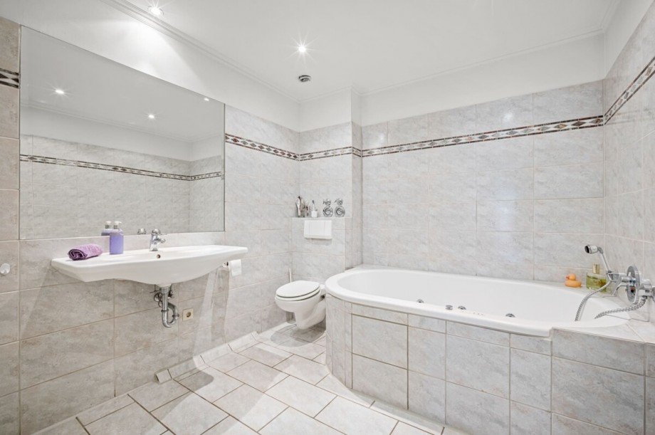 Bad Whg. Nr. 2 Mehrfamilienhaus Tangstedt