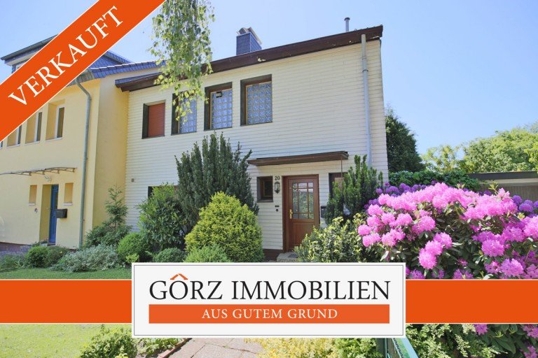 Foto Henstedt-Ulzburg Doppelhaush�lfte *VERKAUFT* - Doppelhaush�lfte in ruhiger Lage direkt am Wanderweg!