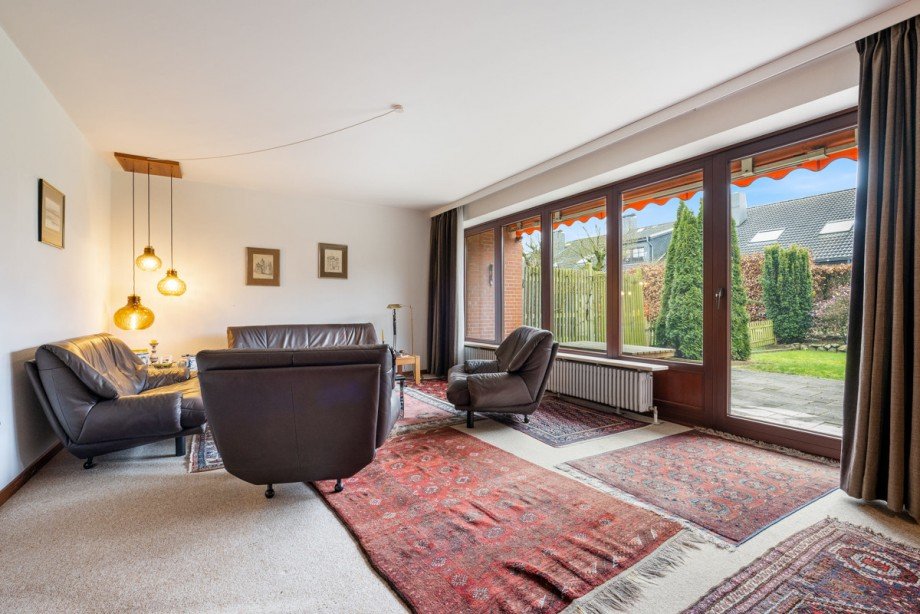 gro�e Fensterfront Reiheneckhaus Tangstedt
