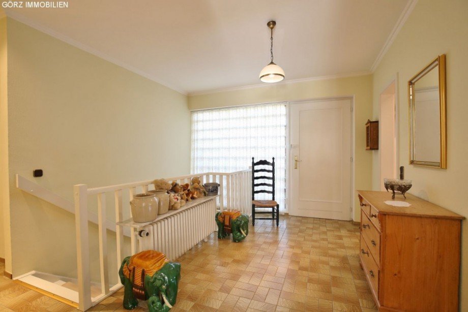 Diele mit Kellerabgang Bungalow Appen