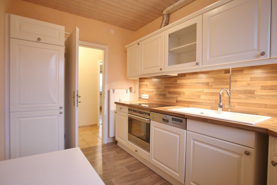 moderne Einbauk�che Etagenwohnung Lentf�hrden