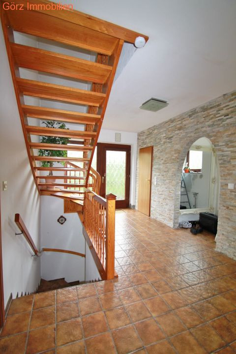 Eingangsbereich + Kellertreppe Einfamilienhaus Norderstedt