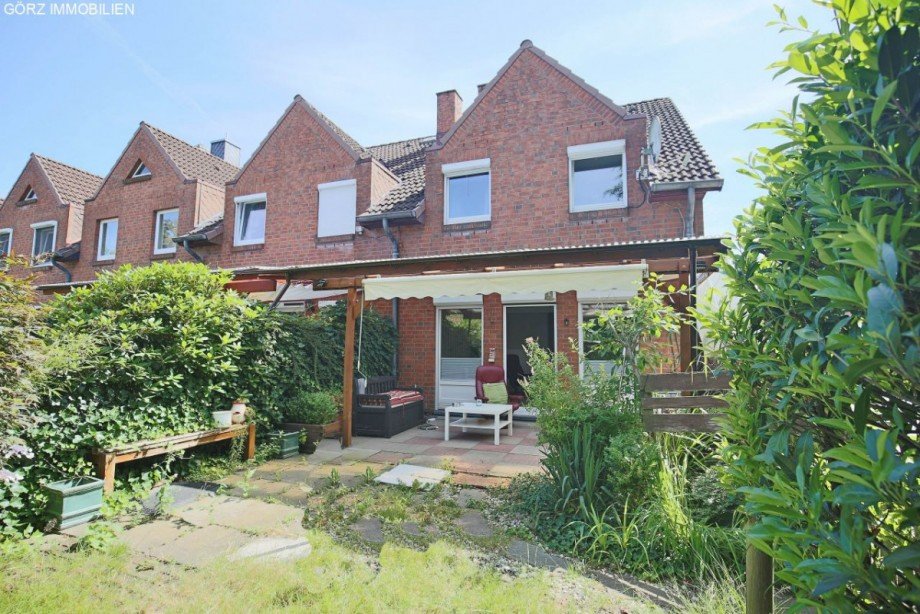 immergr�ner Garten! Reihenendhaus Pinneberg