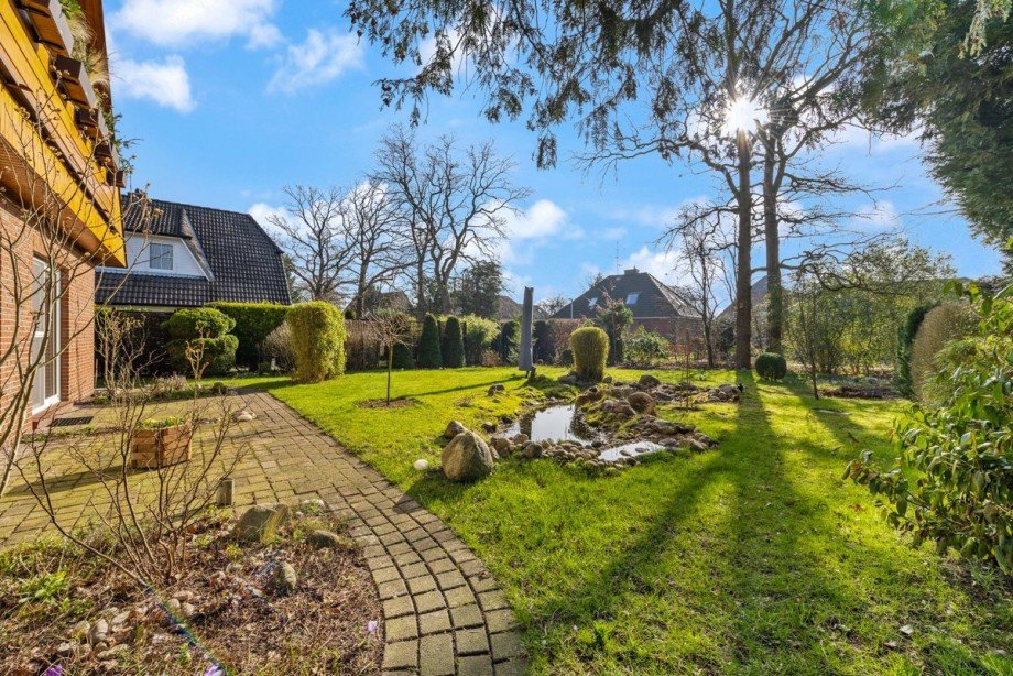 gro�er Garten Einfamilienhaus Norderstedt / Glash�tte