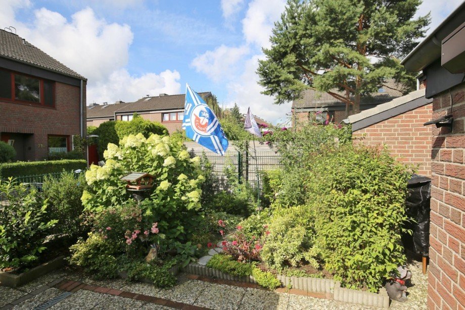Beet Reihenmittelhaus Norderstedt