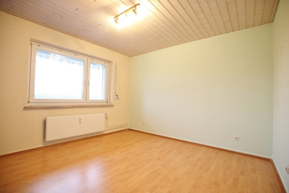 Zimmer 1 Etagenwohnung Lentf�hrden