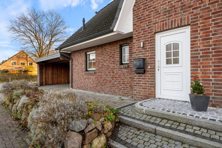 Hauseingang DHH li Doppelhaush�lfte Kisdorf