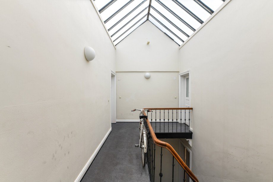 zum Dachbodenraum Etagenwohnung Hamburg