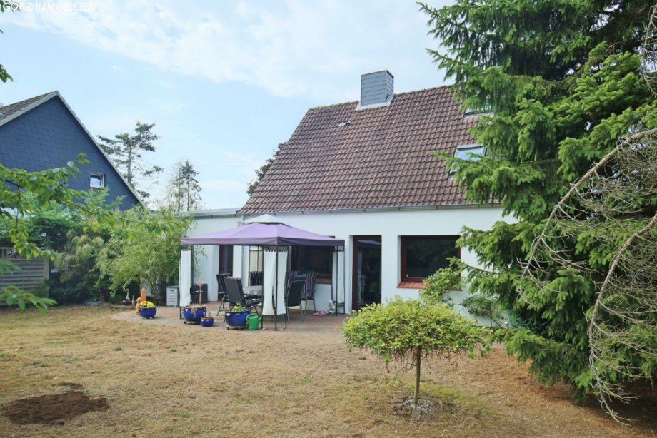 S�dterrasse Einfamilienhaus Lentf�hrden