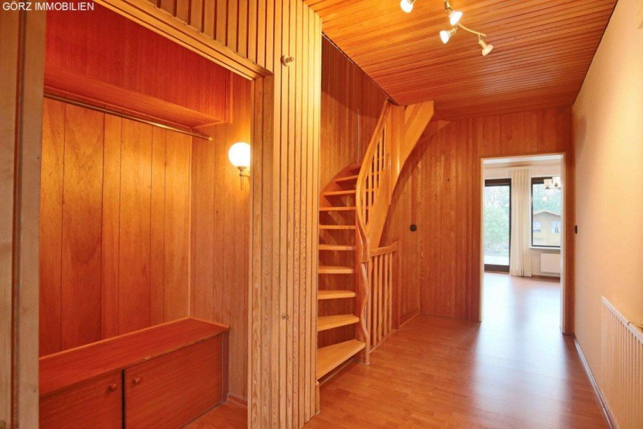 Eingangsbereich Blick ins WZ Reihenmittelhaus K�lln-Reisiek