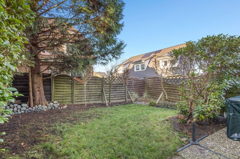Garten Doppelhaush�lfte Norderstedt