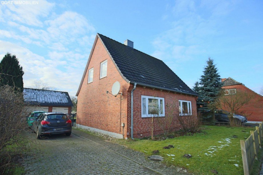 Auffahrt Einfamilienhaus Brande-H�rnerkirchen