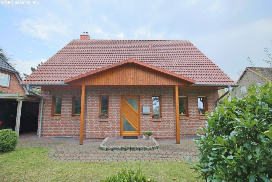 Stra�enansicht Einfamilienhaus Norderstedt