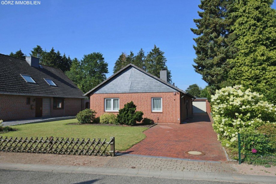 Stra�enansicht Einfamilienhaus Norderstedt