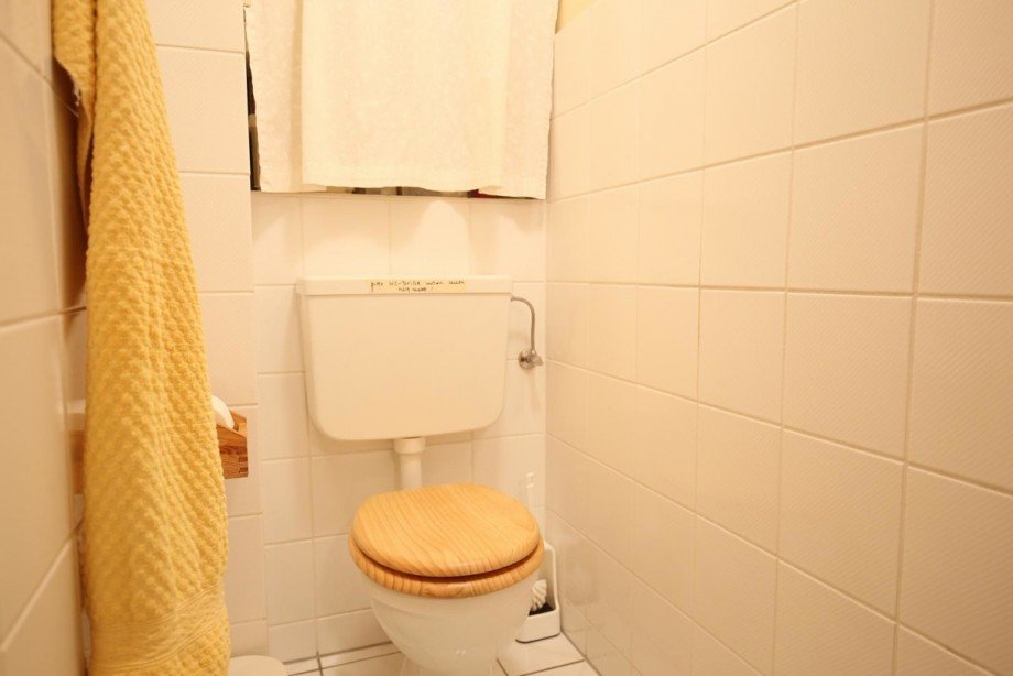 G�ste-WC Reihenendhaus Norderstedt