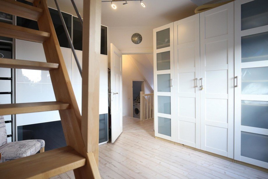 Ankleidezimmer Doppelhaush�lfte Pinneberg