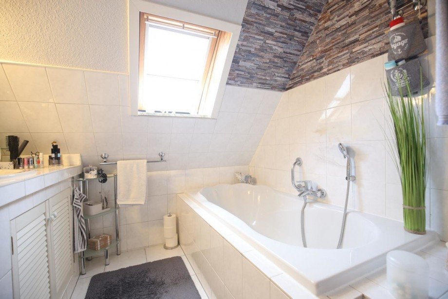 Badezimmer OG Doppelhaush�lfte Pinneberg