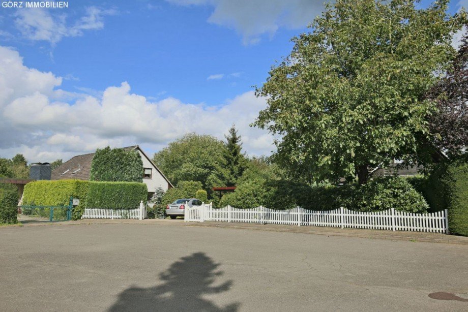 Stra�enansicht Zweifamilienhaus Norderstedt