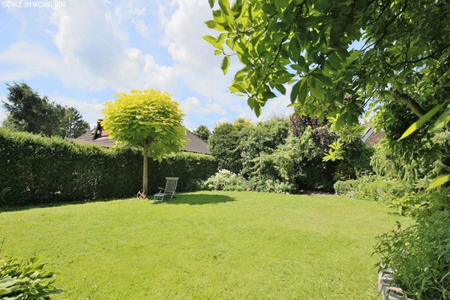 Eingewachsener Garten Einfamilienhaus Pinneberg