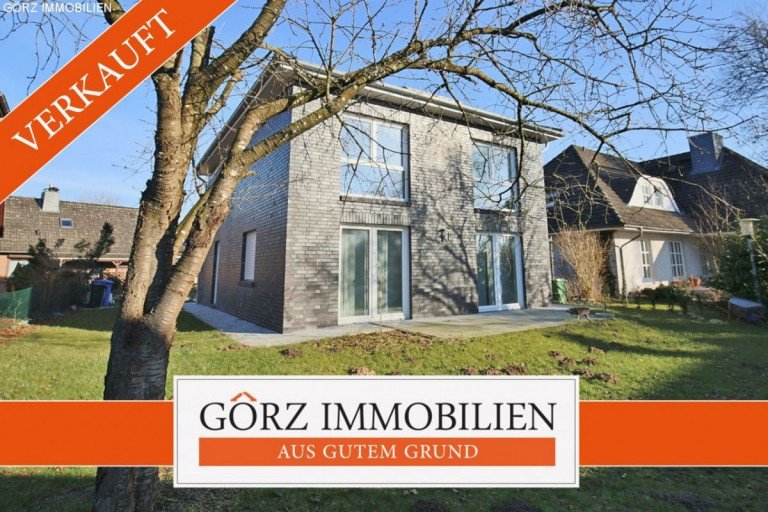 Itzstedt Einfamilienhaus *VERKAUFT* Neuwertige Stadtvilla im beliebten, grünen Itzstedt