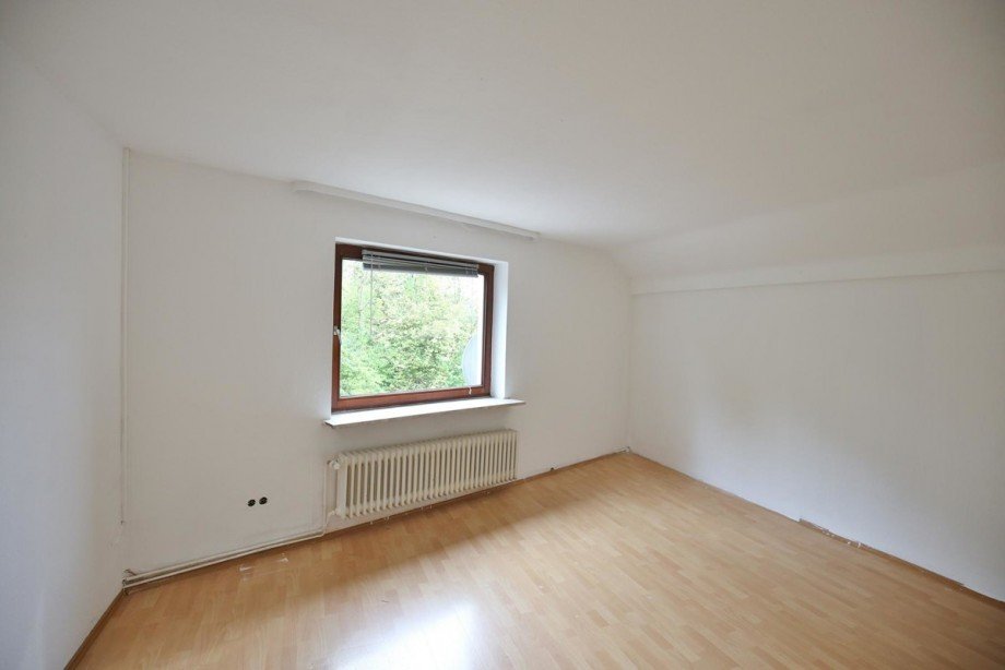 Zimmer Wohnung Nebeng�ude Einfamilienhaus Ellerbek