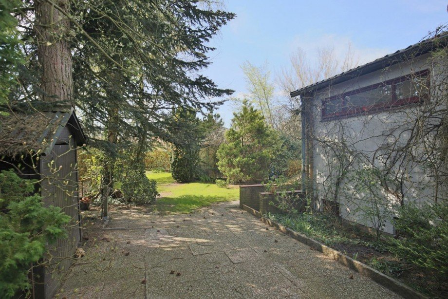 Blick zum Carport Einfamilienhaus Quickborn