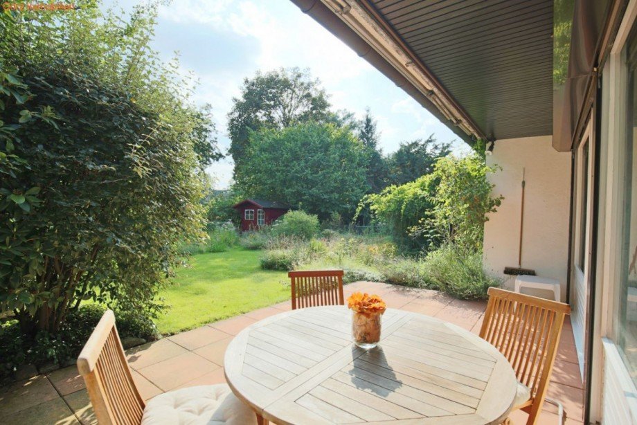 Die sch�ne S�d-Terrasse. Einfamilienhaus Quickborn