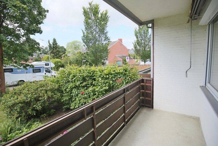 zwei Balkonzug�nge Erdgeschosswohnung Norderstedt / Harksheide