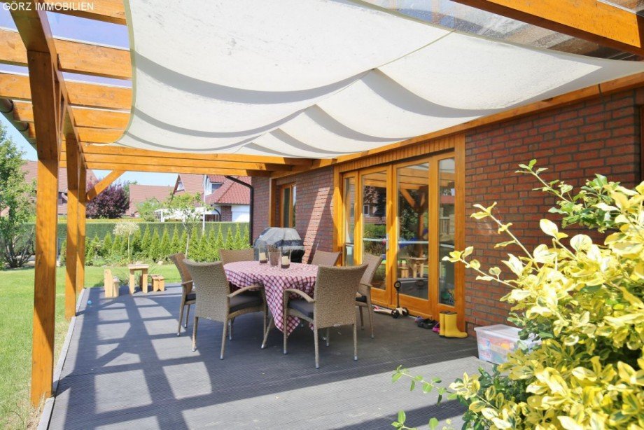 Beschattung auf der S�d-West-Terrasse Einfamilienhaus Quickborn