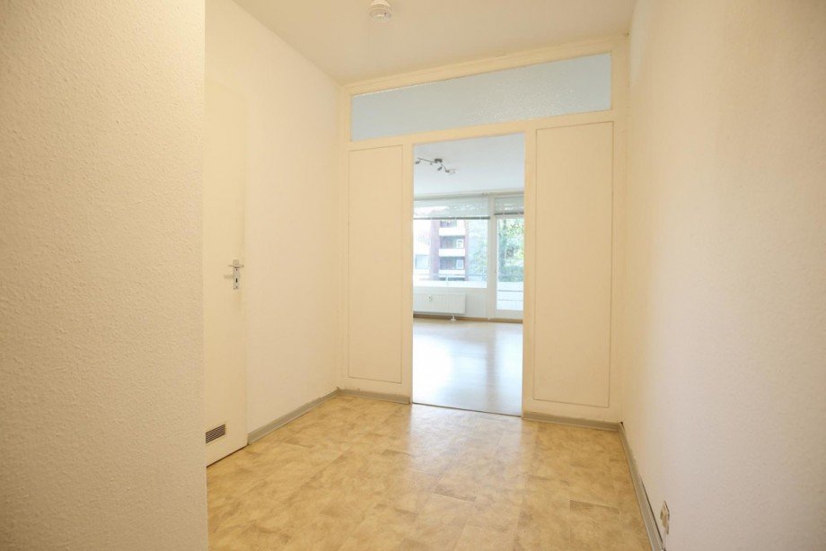ger�umiger Flur Etagenwohnung Norderstedt