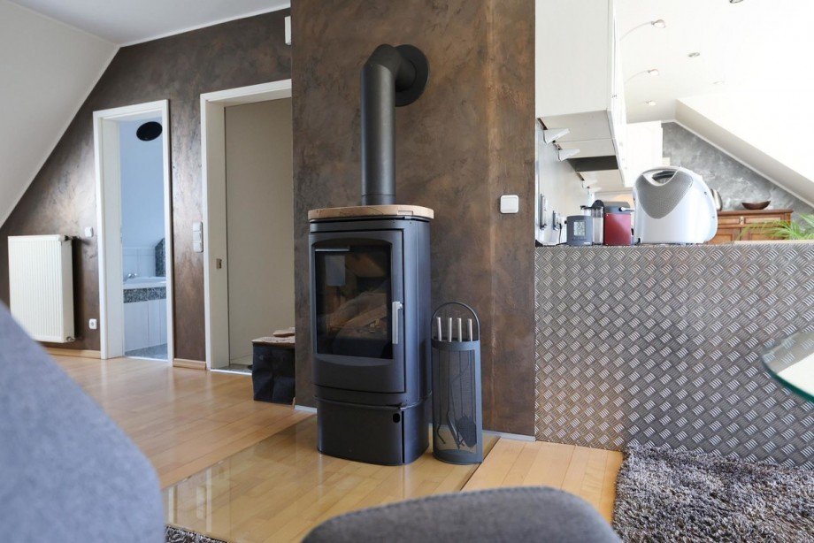 moderner Kaminofen OG Einfamilienhaus Quickborn