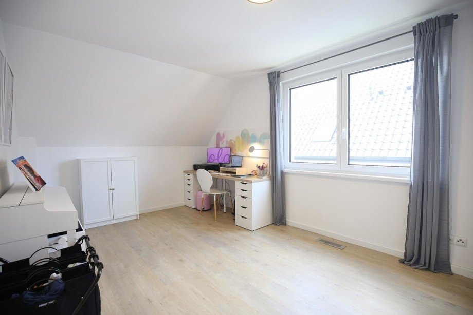 Zimmer OG Doppelhaush�lfte Elmshorn