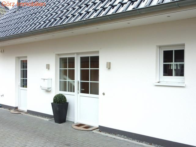 Hauseingang und Nebeneingang Einfamilienhaus Tangstedt