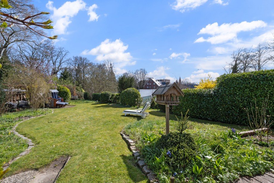 gepflegter Garten Einfamilienhaus Quickborn