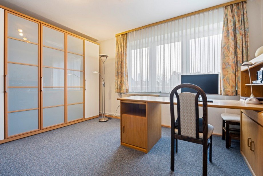 mit gro�er Fensterfront Reihenendhaus Norderstedt